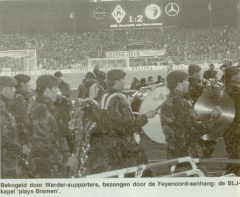 Fanfarekorps bij voetbalwedstrijd Werder Bremen - Feijenoord