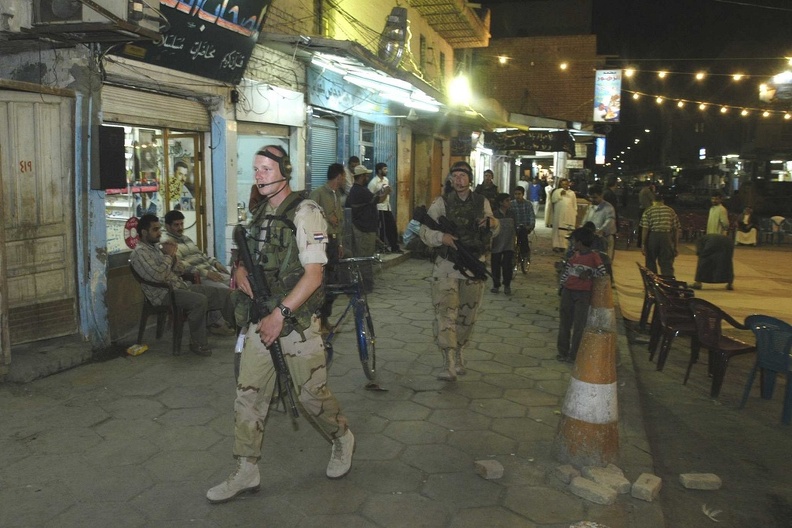 nachtpatrouille Irak.jpg