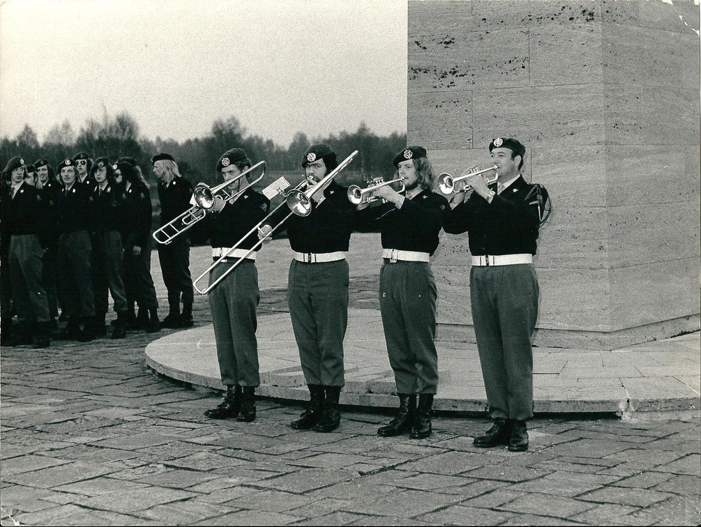Dodenherdenking Bergen-Belsen 4 mei 1973