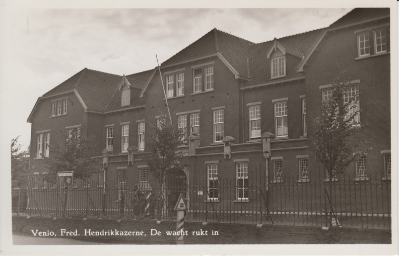 FredrikHendrik-34