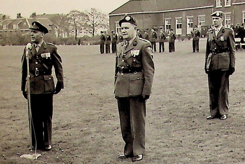 Parade afscheid_02.jpg